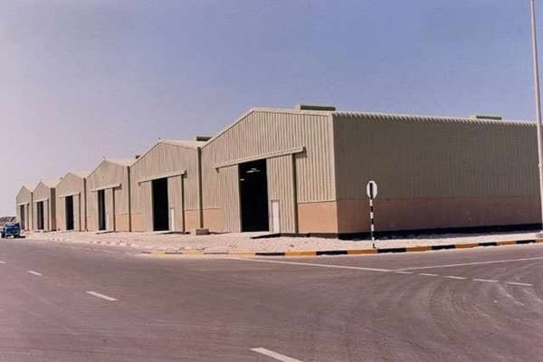 أعمال المباني المعدنية والهناجر